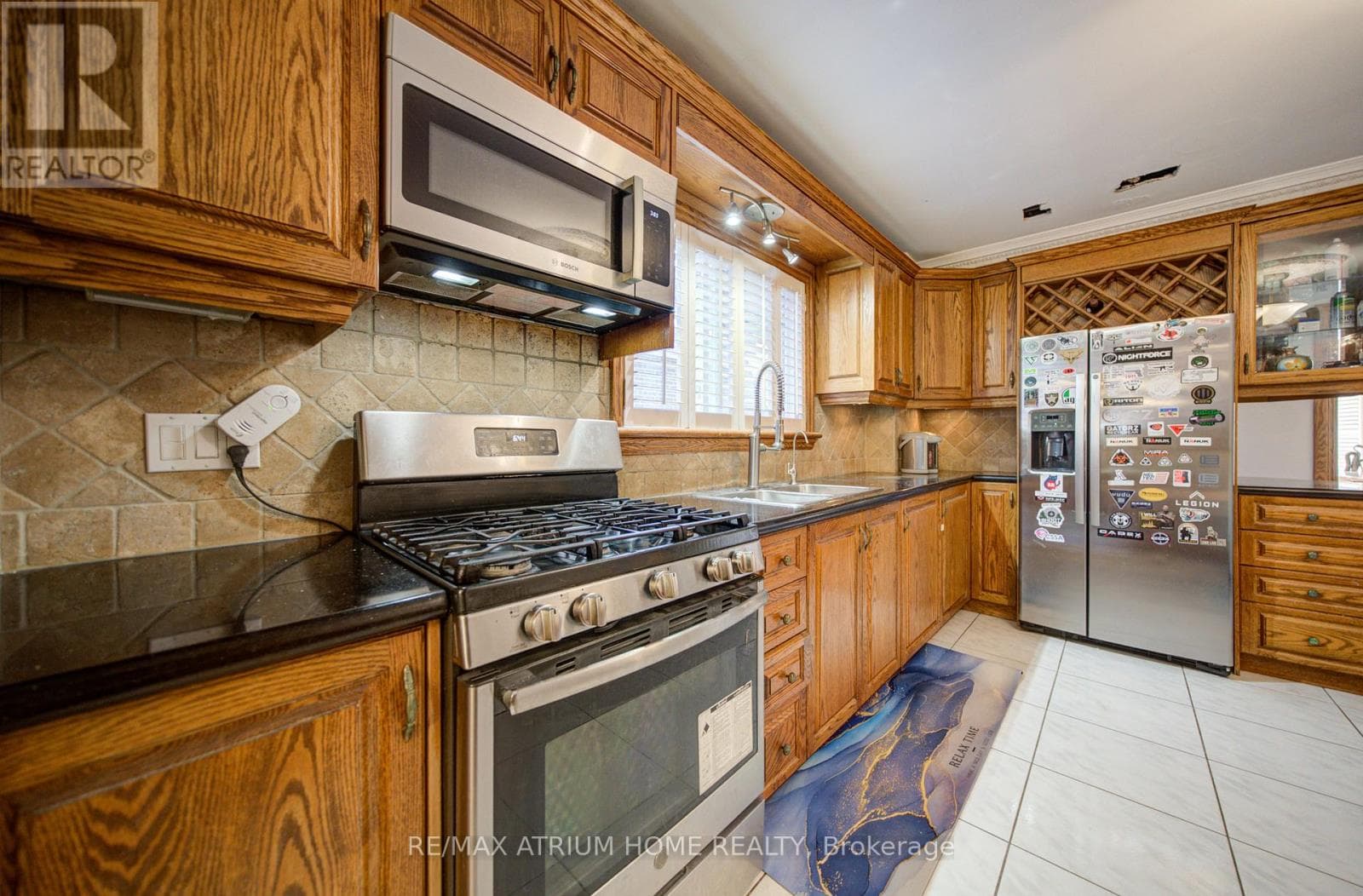 Single Family at 8 Patrick Boulevard, Toronto (Pleasant View), Ontario - Photo 6 - RE/MAX Garden City Realty