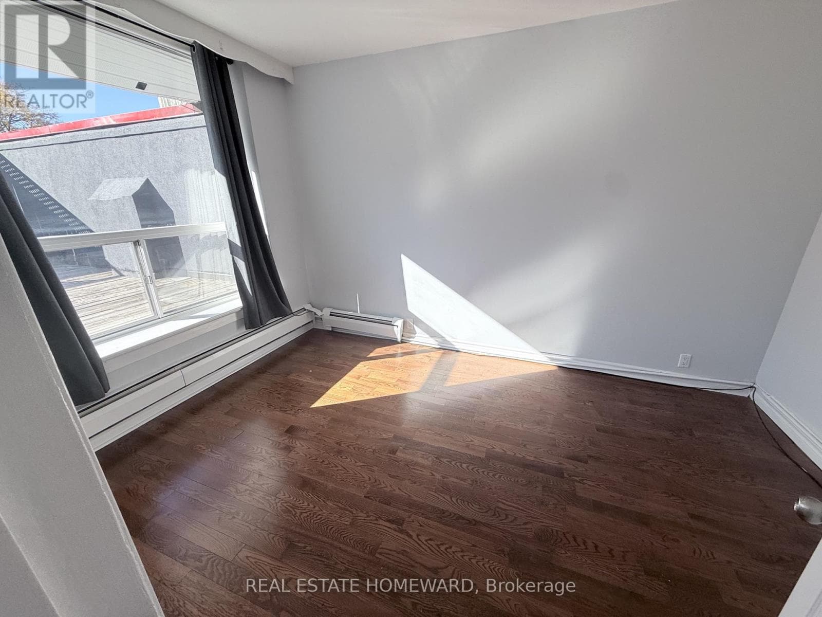 Single Family at Apt 2- 611 Danforth Avenue, Toronto (North Riverdale), Ontario - Photo 7 - RE/MAX Garden City Realty