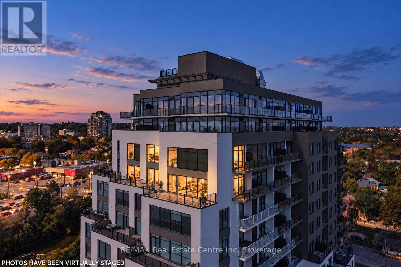 1104- 71 Wyndham Street
