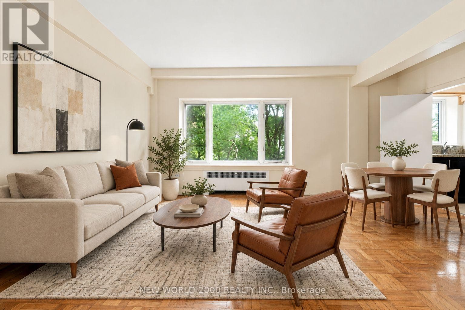 303- 110 St Clair Avenue