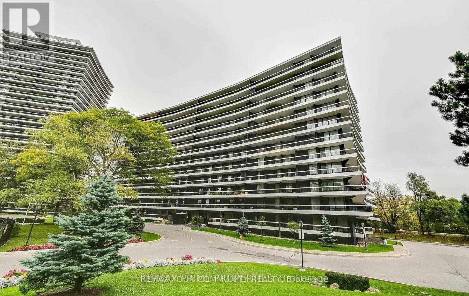 702- 115 Antibes Drive