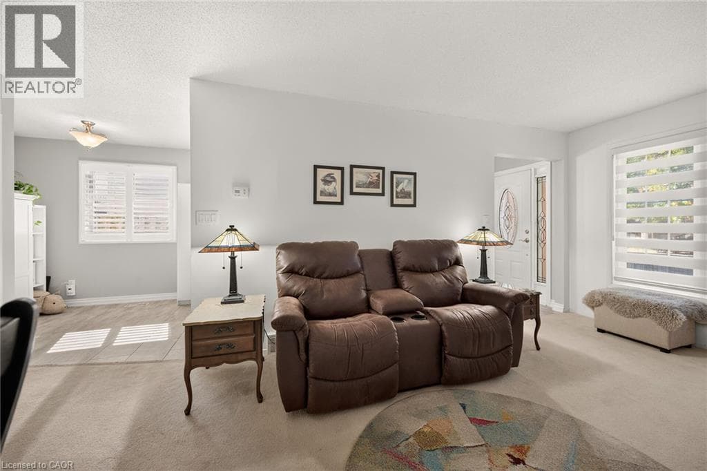 Single Family at 89 STONEY BROOK Crescent, St. Catharines, Ontario - Photo 8 - RE/MAX Garden City Realty