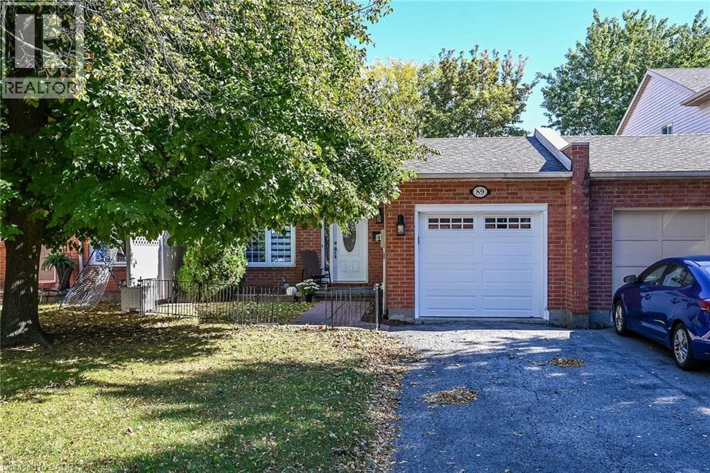 89 STONEY BROOK Crescent