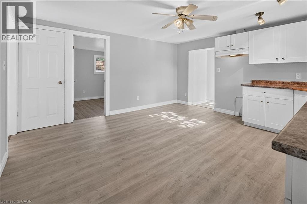 Single Family at 15 ADELAIDE Street, Grimsby, Ontario - Photo 6 - RE/MAX Garden City Realty
