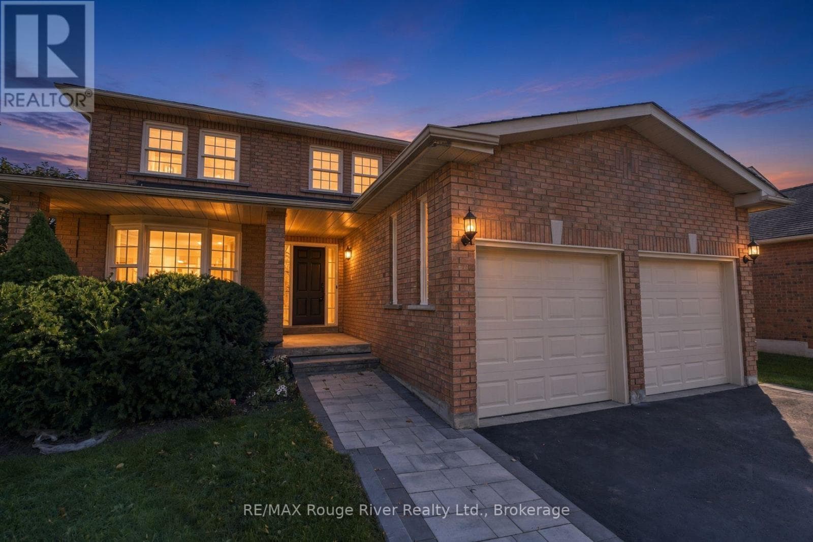 Single Family at 51 Lofthouse Drive, Whitby (Rolling Acres), Ontario - Photo 2 - RE/MAX Garden City Realty
