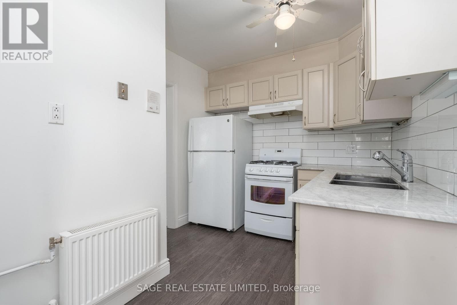 Multi-family at 1B- 8 Brookmount Road, Toronto (The Beaches), Ontario - Photo 3 - RE/MAX Garden City Realty