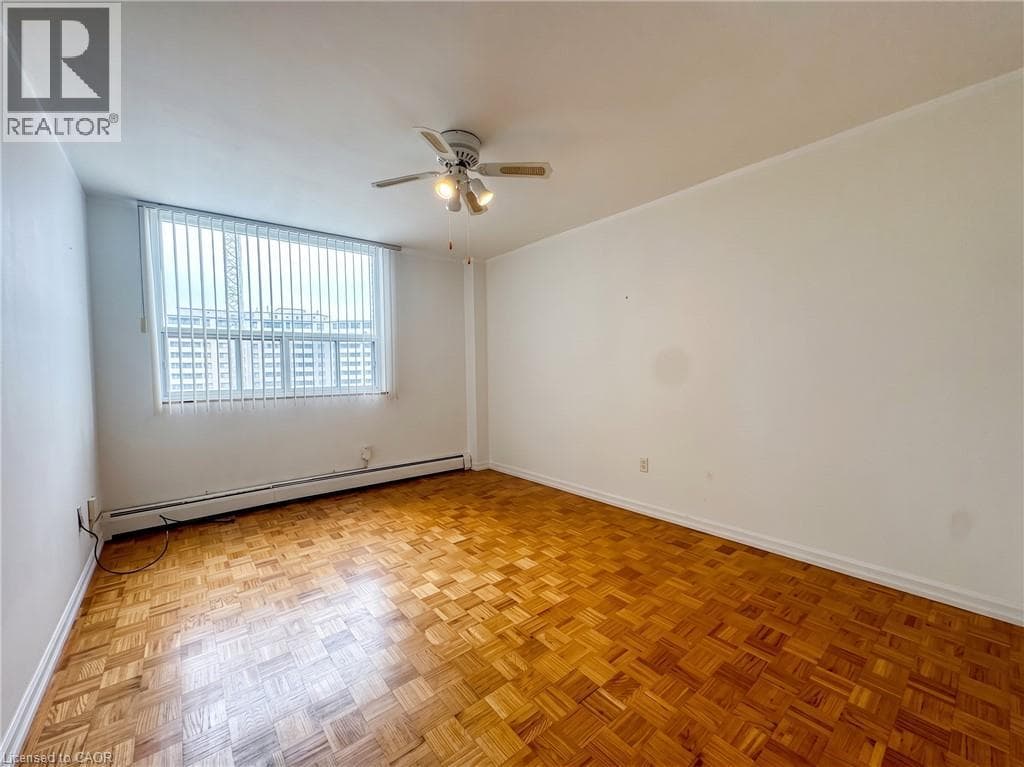 Single Family at 809- 35 TOWERING HEIGHTS Boulevard, St. Catharines, Ontario - Photo 10 - RE/MAX Garden City Realty