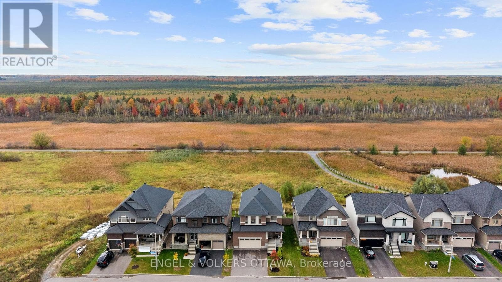 Single Family at 154 Winterhaven Drive, Ottawa, Ontario - Photo 2 - RE/MAX Garden City Realty