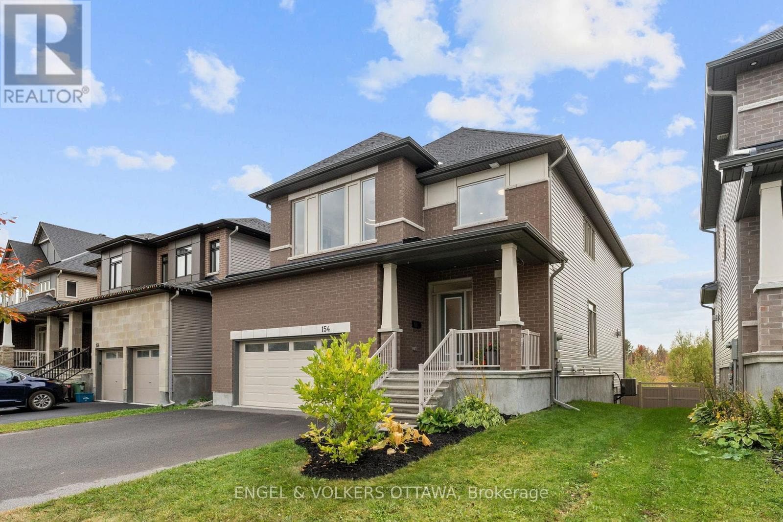 Single Family at 154 Winterhaven Drive, Ottawa, Ontario - Photo 3 - RE/MAX Garden City Realty