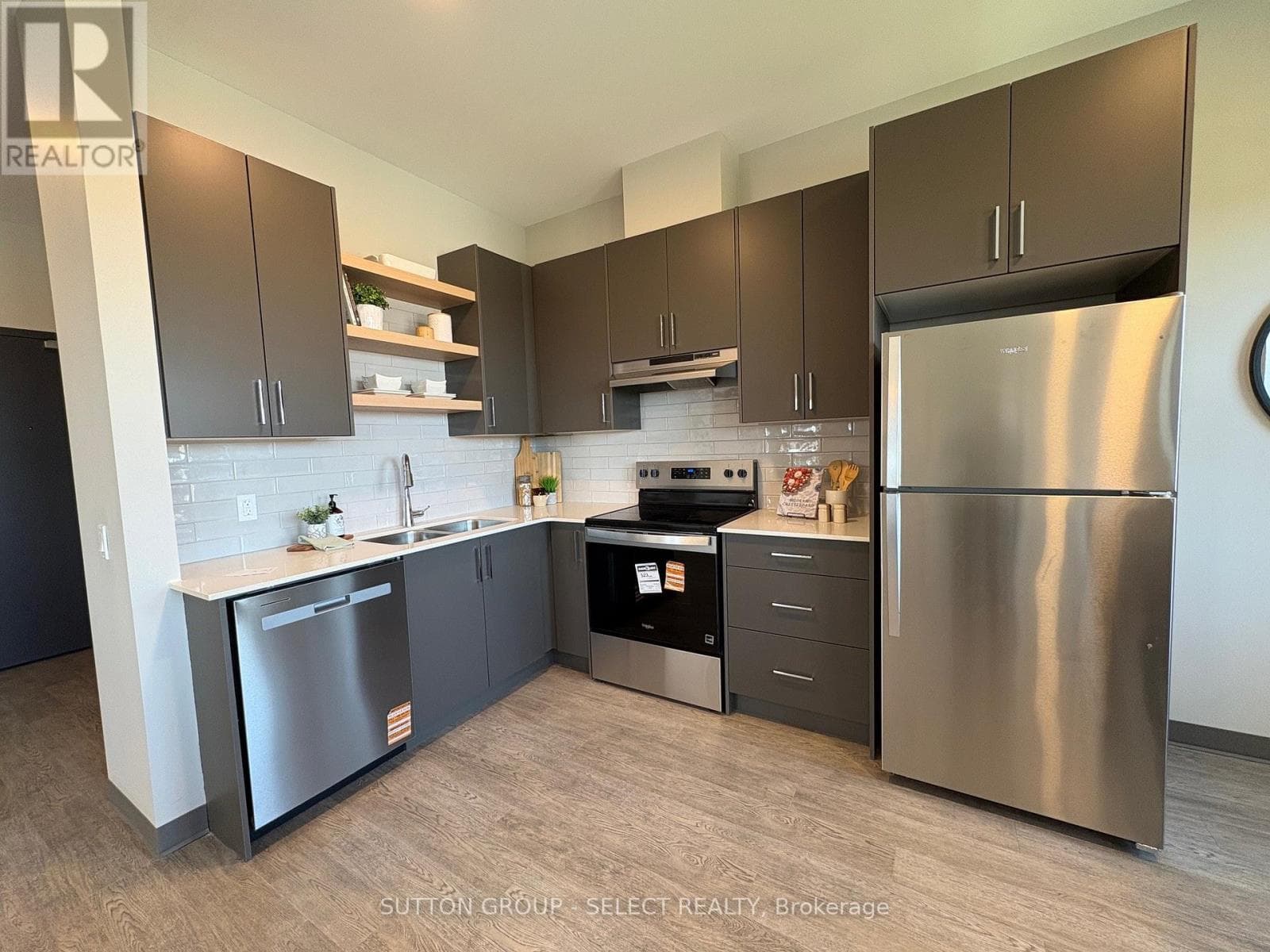Single Family at 413- 195 Dufferin Avenue, London East (East F), Ontario - Photo 10 - RE/MAX Garden City Realty