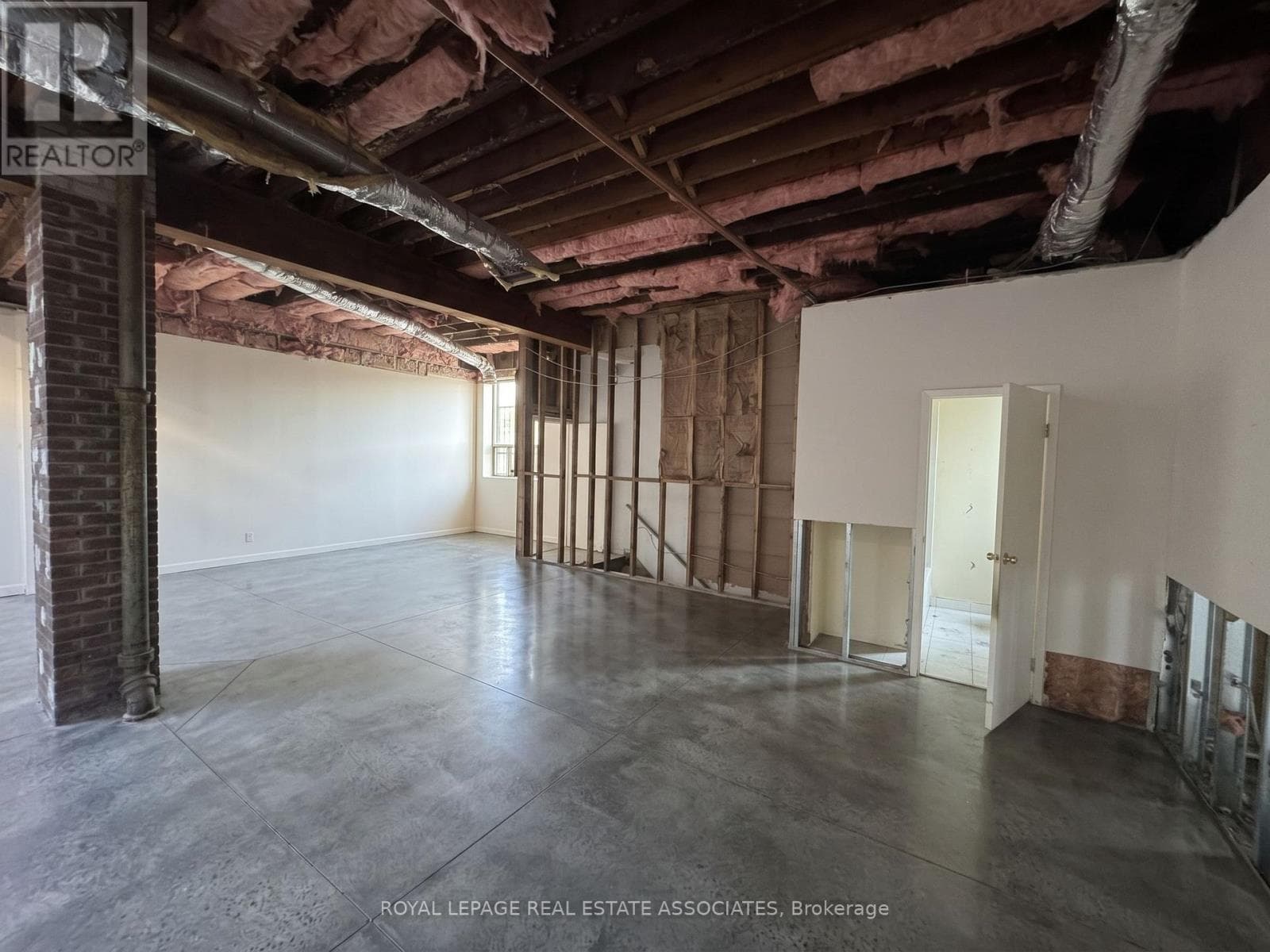 Retail at 1597 Queen Street, Toronto (Greenwood-Coxwell), Ontario - Photo 10 - RE/MAX Garden City Realty