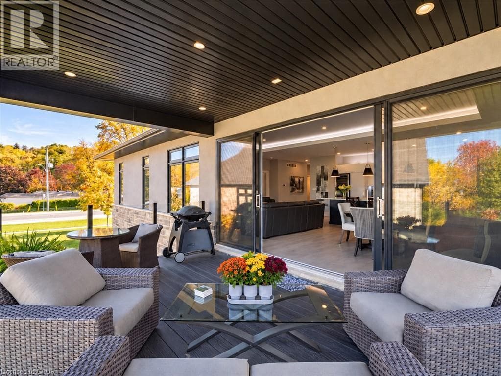 Single Family at 2 FEDORKOW Lane, Niagara-on-the-Lake, Ontario - Photo 3 - RE/MAX Garden City Realty