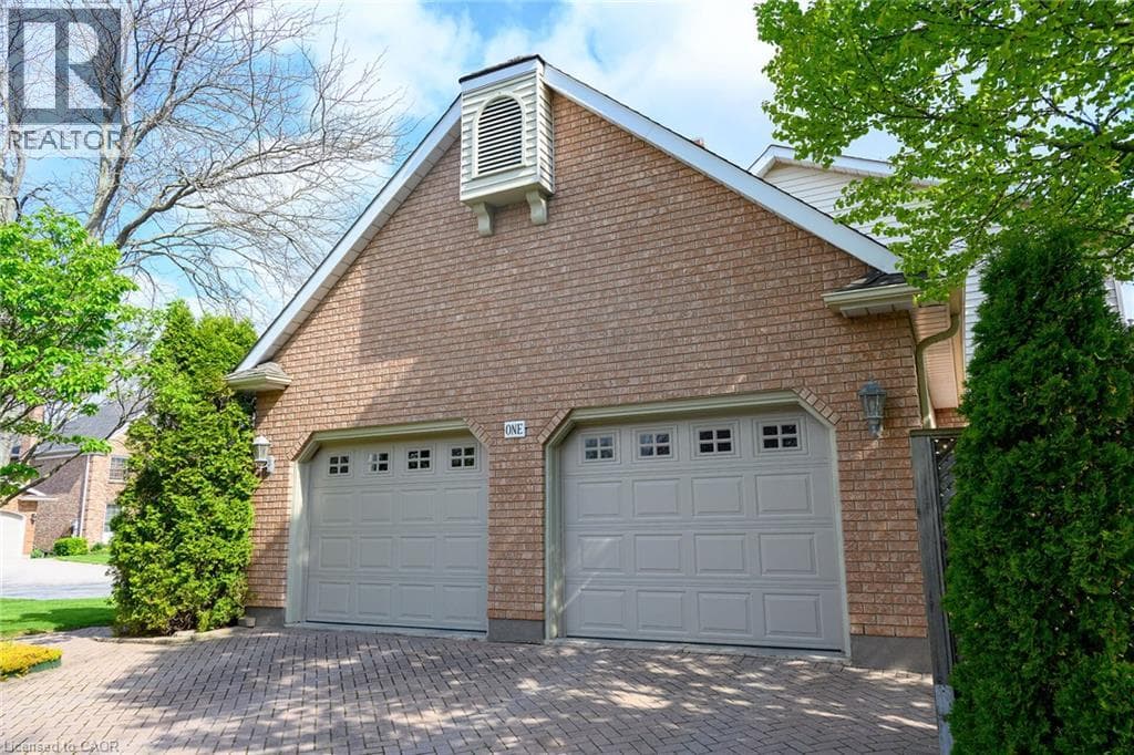 Single Family at 1 CAPTAIN TENBROCK Terrace, St. Catharines, Ontario - Photo 4 - RE/MAX Garden City Realty