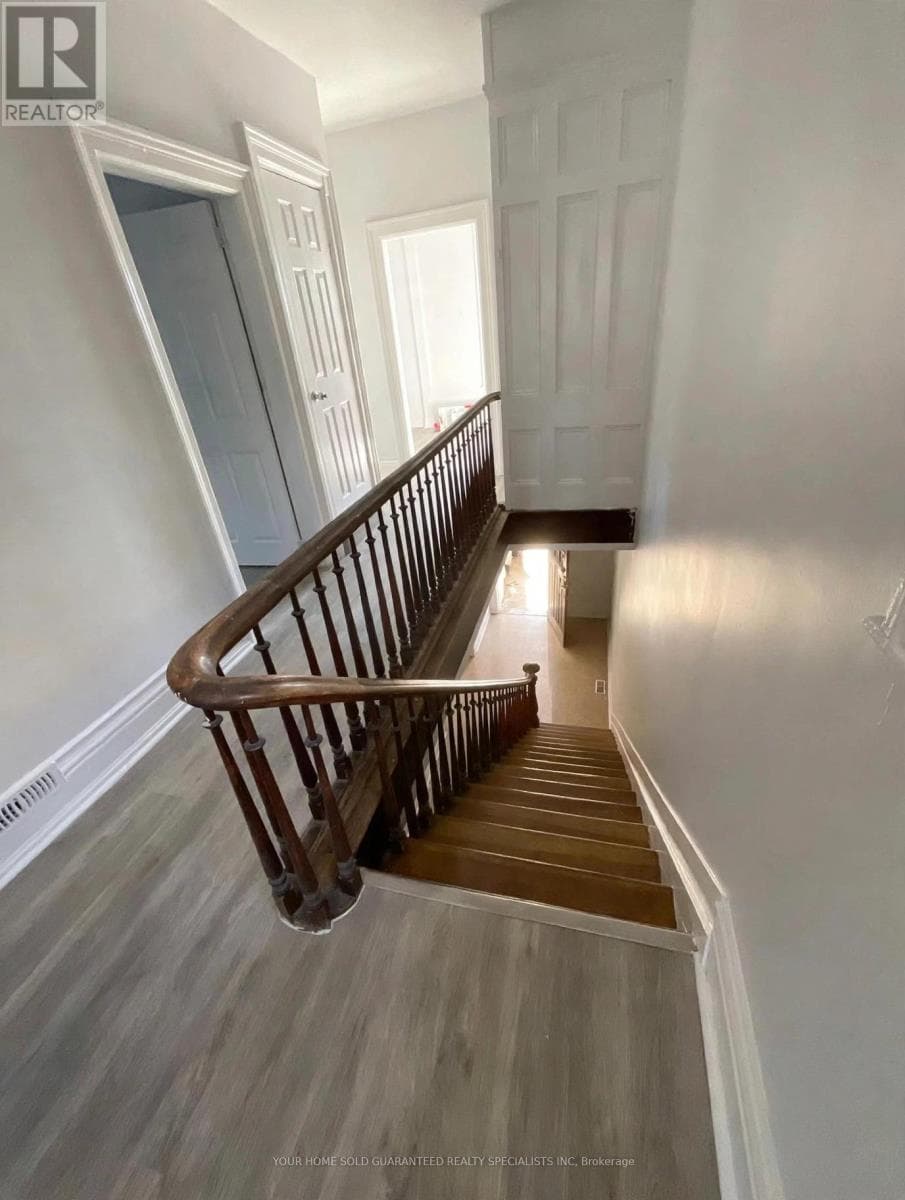 Multi-family at 2nd Floor- 243 Woodfield Road, Toronto (Greenwood-Coxwell), Ontario - Photo 8 - RE/MAX Garden City Realty
