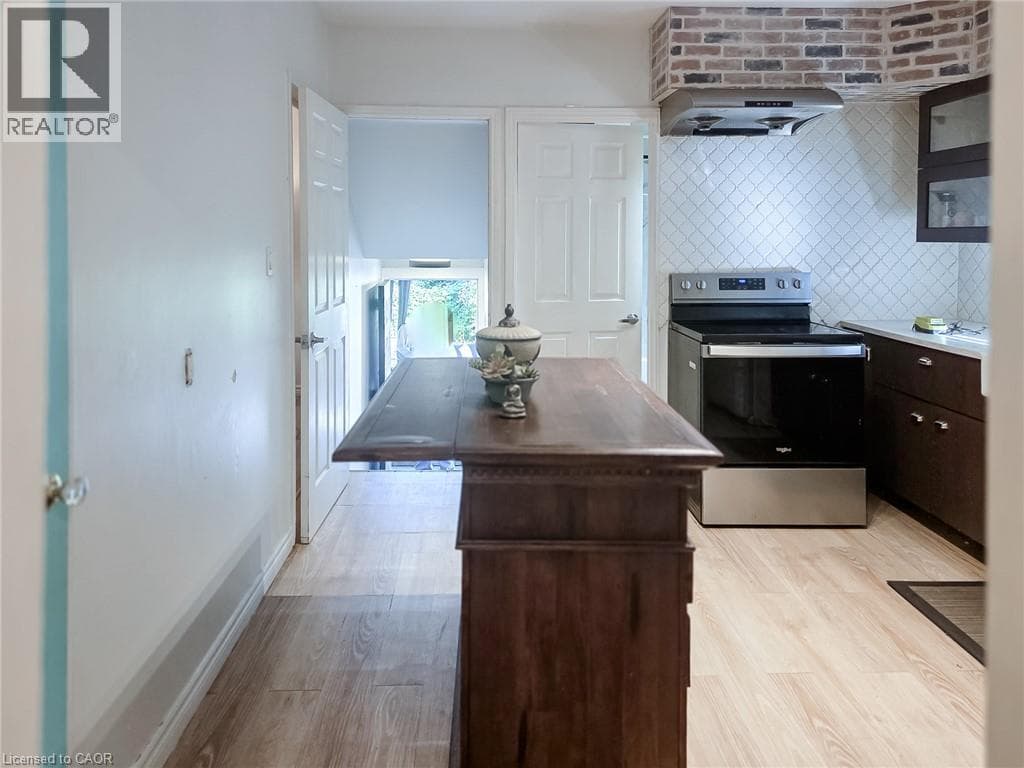 Single Family at 212 NIAGARA Street, St. Catharines, Ontario - Photo 10 - RE/MAX Garden City Realty