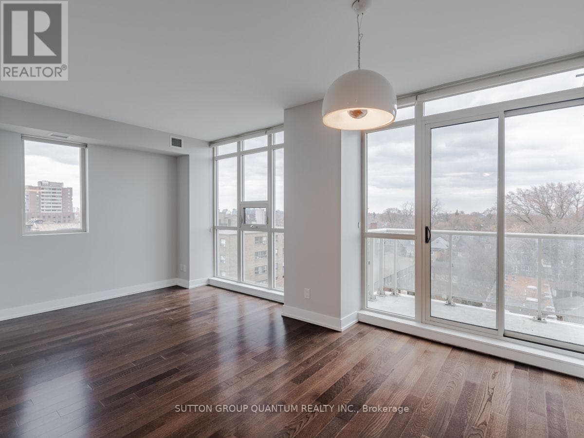 Single Family at 801- 1638 Bloor Street, Toronto (High Park North), Ontario - Photo 6 - RE/MAX Garden City Realty