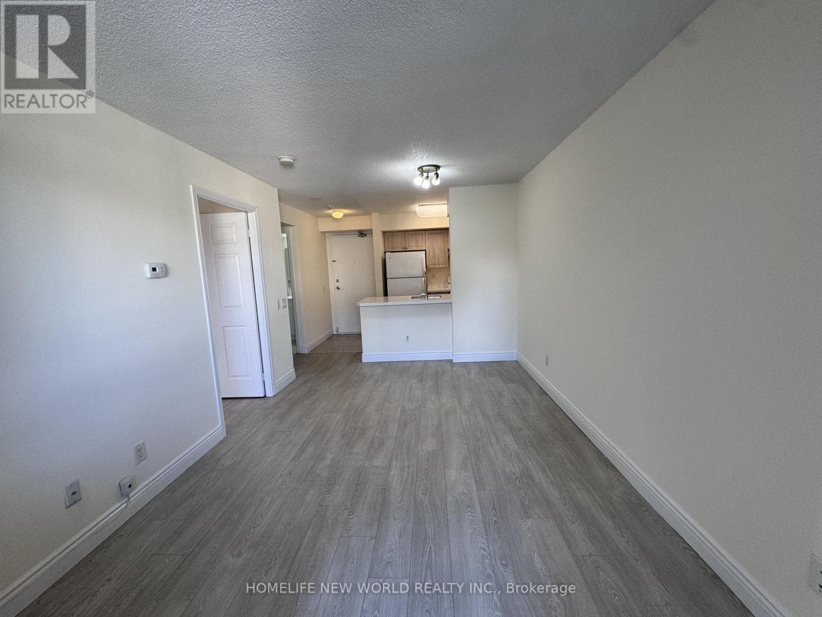 Single Family at 307- 153 Beecroft Road, Toronto (Lansing-Westgate), Ontario - Photo 6 - RE/MAX Garden City Realty