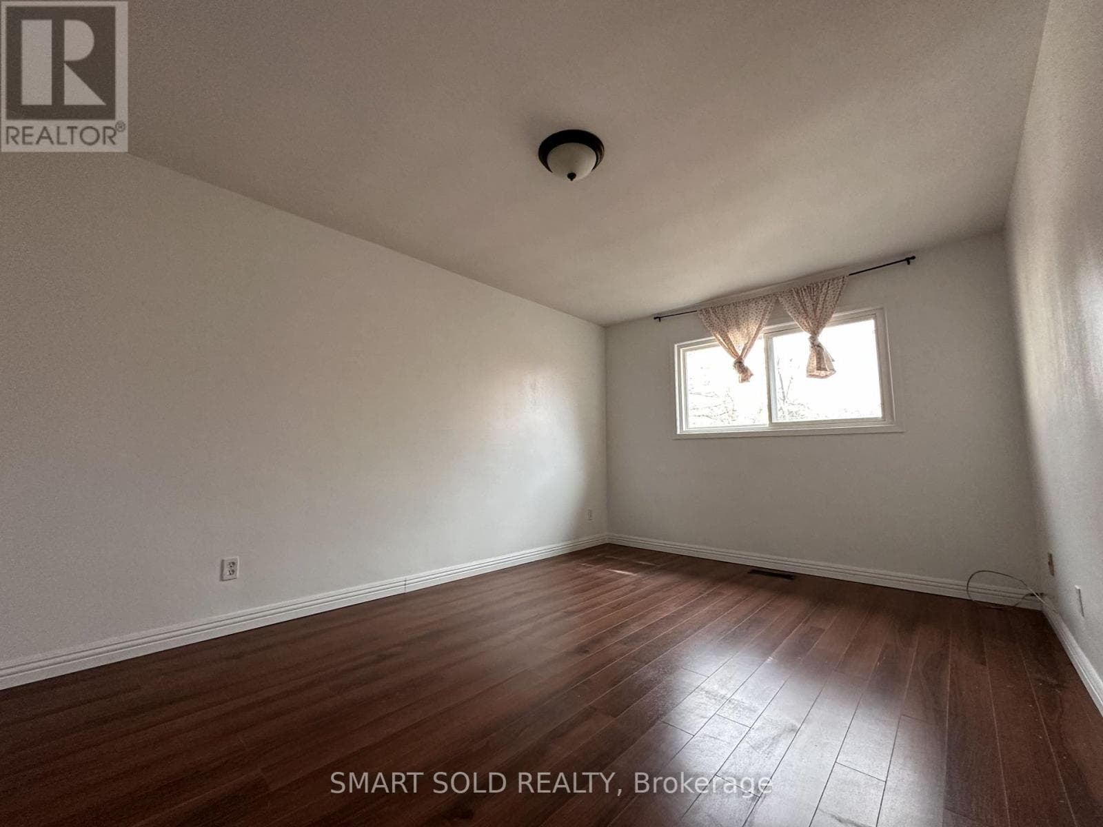 Single Family at 117 Micmac Crescent, Toronto (Henry Farm), Ontario - Photo 8 - RE/MAX Garden City Realty