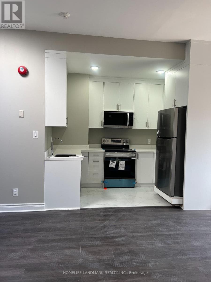 Multi-family at 302- 89 Finch Avenue, Toronto (Newtonbrook West), Ontario - Photo 7 - RE/MAX Garden City Realty