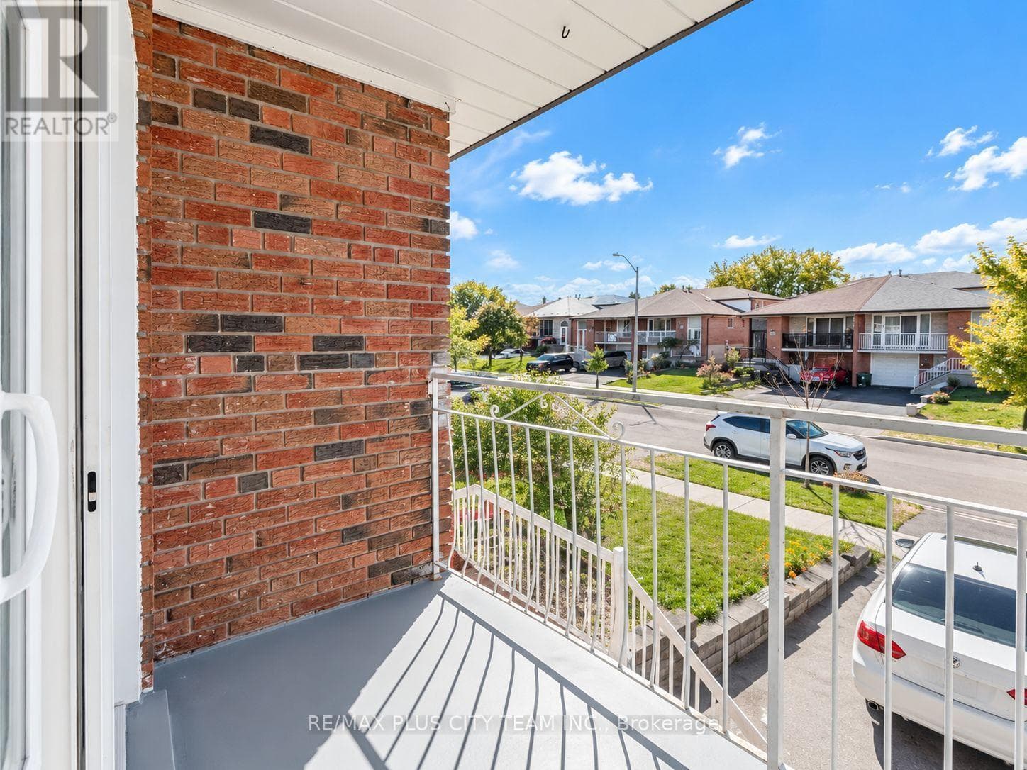 Single Family at Main- 50 Blossom Crescent, Toronto (Glenfield-Jane Heights), Ontario - Photo 5 - RE/MAX Garden City Realty