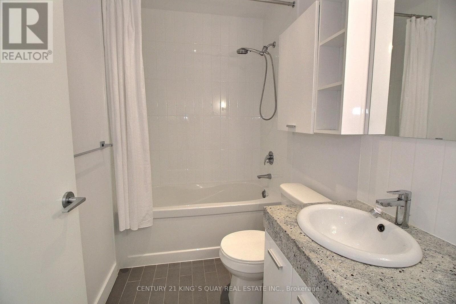 Single Family at 2006- 29 Singer Court, Toronto (Bayview Village), Ontario - Photo 5 - RE/MAX Garden City Realty