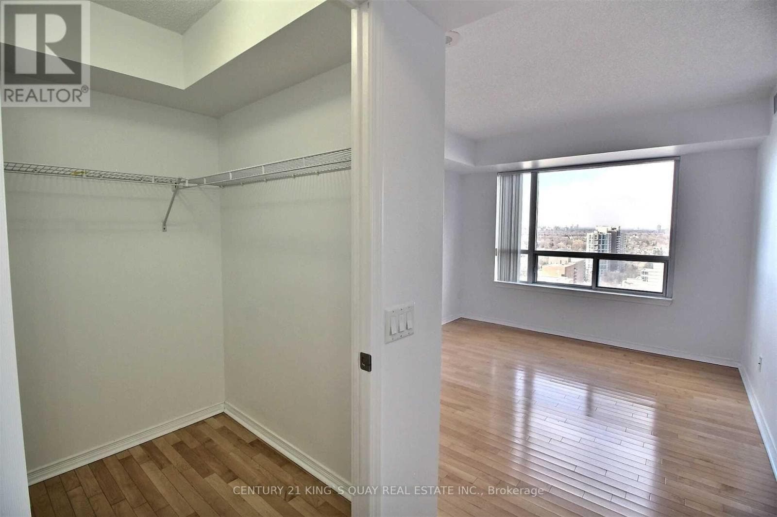 Single Family at 2511- 155 Beecroft Road, Toronto (Lansing-Westgate), Ontario - Photo 8 - RE/MAX Garden City Realty