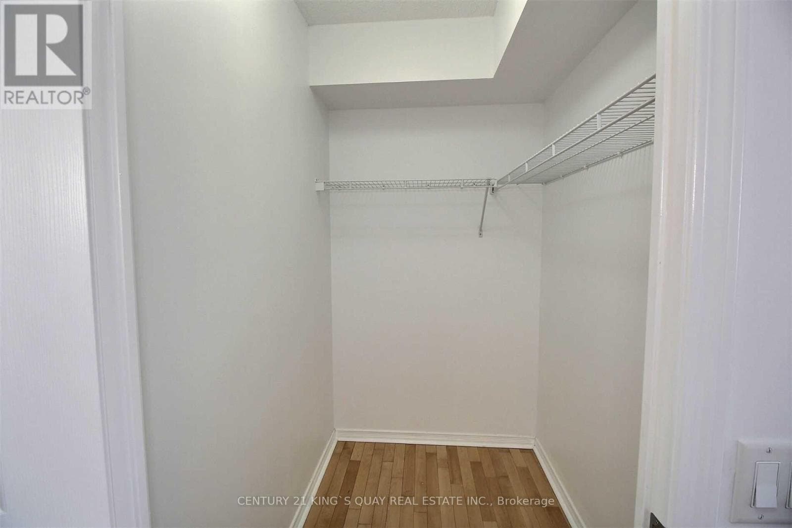 Single Family at 2511- 155 Beecroft Road, Toronto (Lansing-Westgate), Ontario - Photo 9 - RE/MAX Garden City Realty