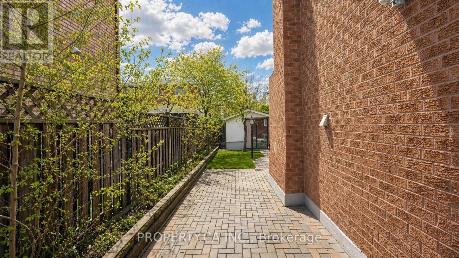 Single Family at 1469 Brentano Boulevard, Mississauga (Lakeview), Ontario - Photo 8 - RE/MAX Garden City Realty