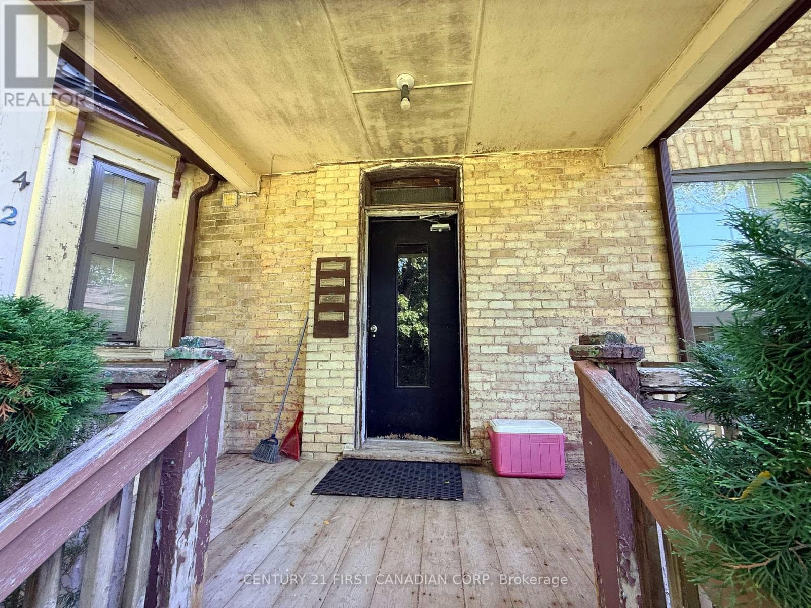 Multi-family at 4- 1 Waverley Place, London East (East F), Ontario - Photo 4 - RE/MAX Garden City Realty