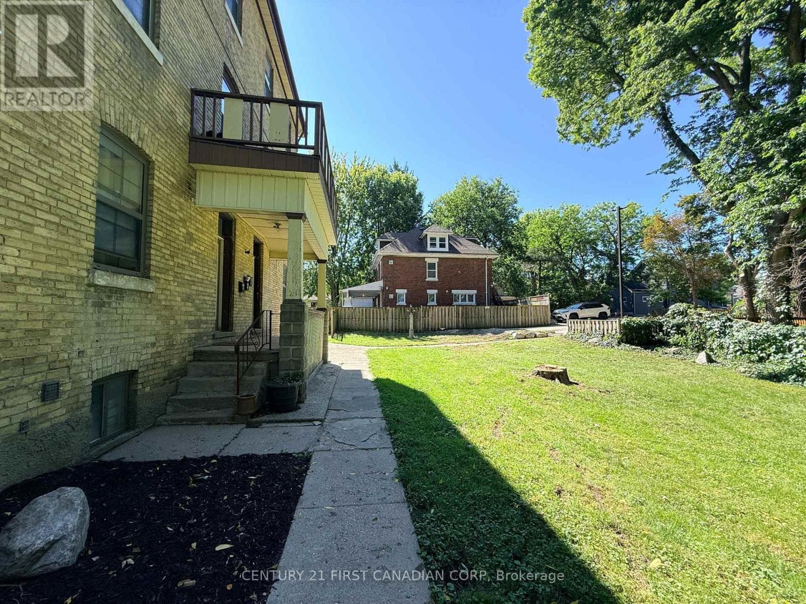 Multi-family at 4- 1 Waverley Place, London East (East F), Ontario - Photo 7 - RE/MAX Garden City Realty