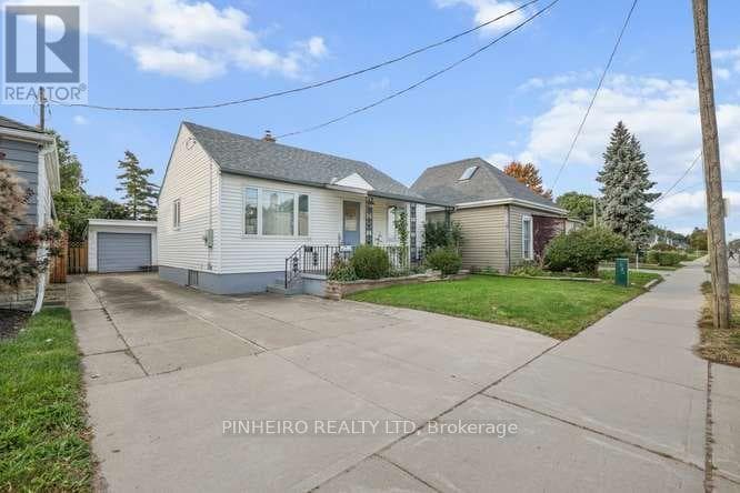 1217 Trafalgar Street