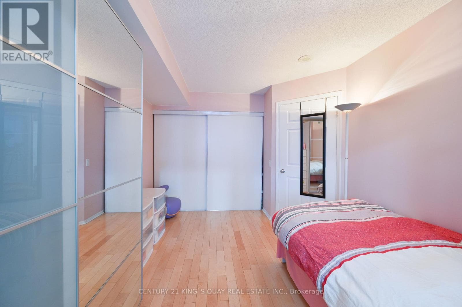 Single Family at 612- 155 Beecroft Road, Toronto (Lansing-Westgate), Ontario - Photo 7 - RE/MAX Garden City Realty
