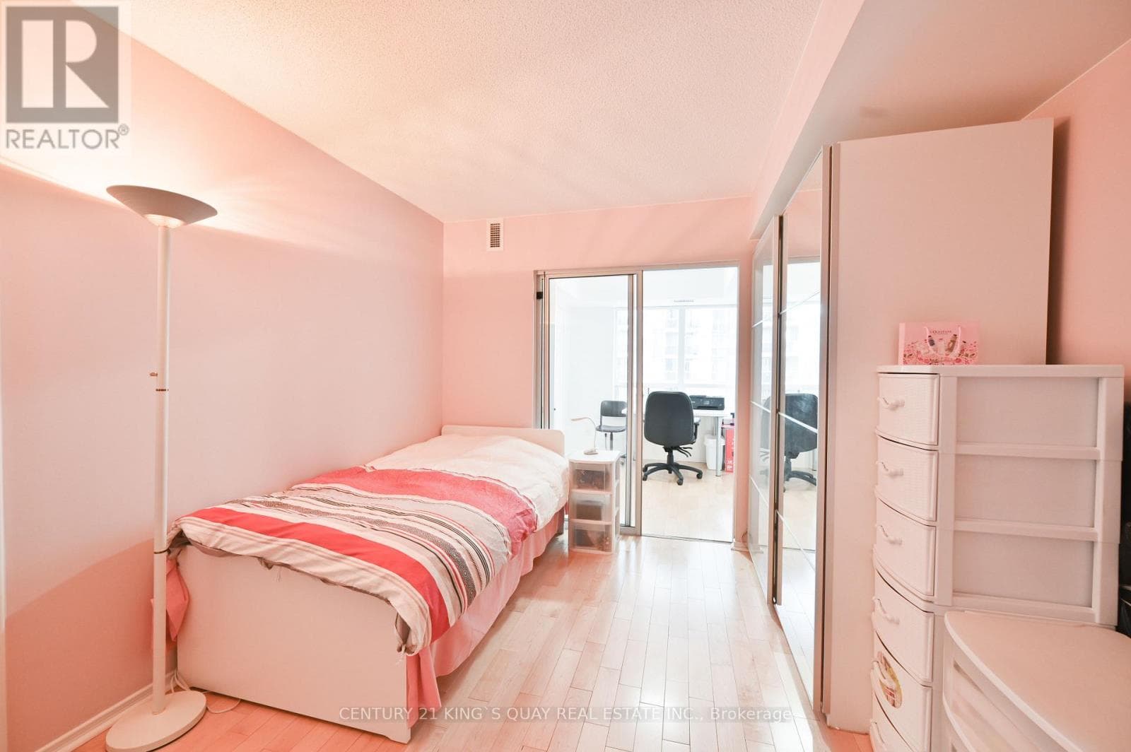 Single Family at 612- 155 Beecroft Road, Toronto (Lansing-Westgate), Ontario - Photo 8 - RE/MAX Garden City Realty