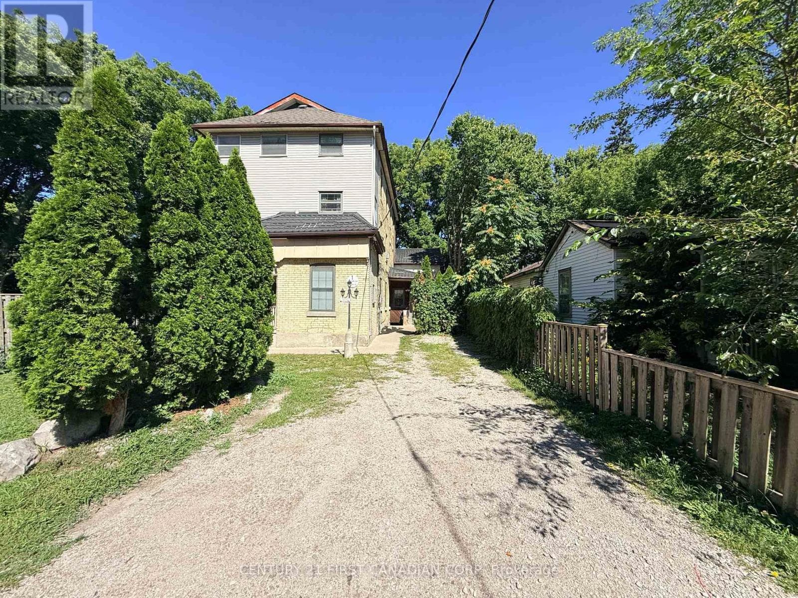 Multi-family at 11- 1 Waverley Place, London East (East F), Ontario - Photo 5 - RE/MAX Garden City Realty