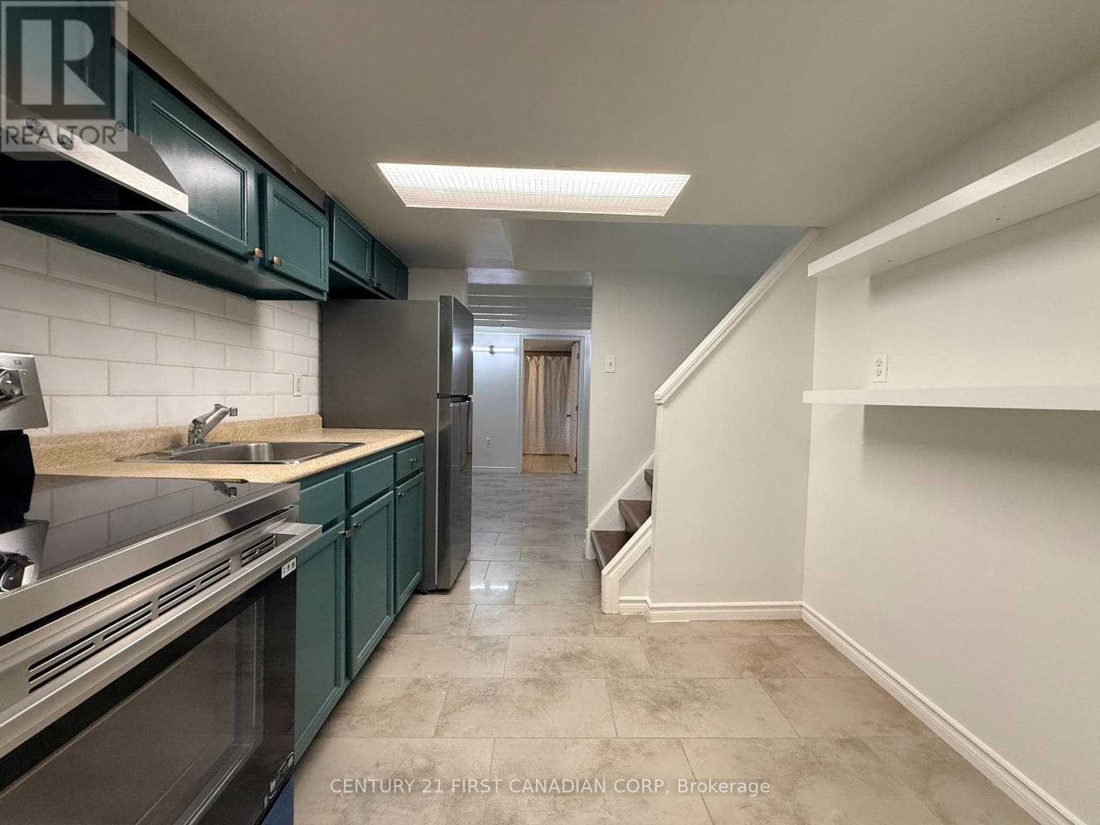 Multi-family at 11- 1 Waverley Place, London East (East F), Ontario - Photo 6 - RE/MAX Garden City Realty