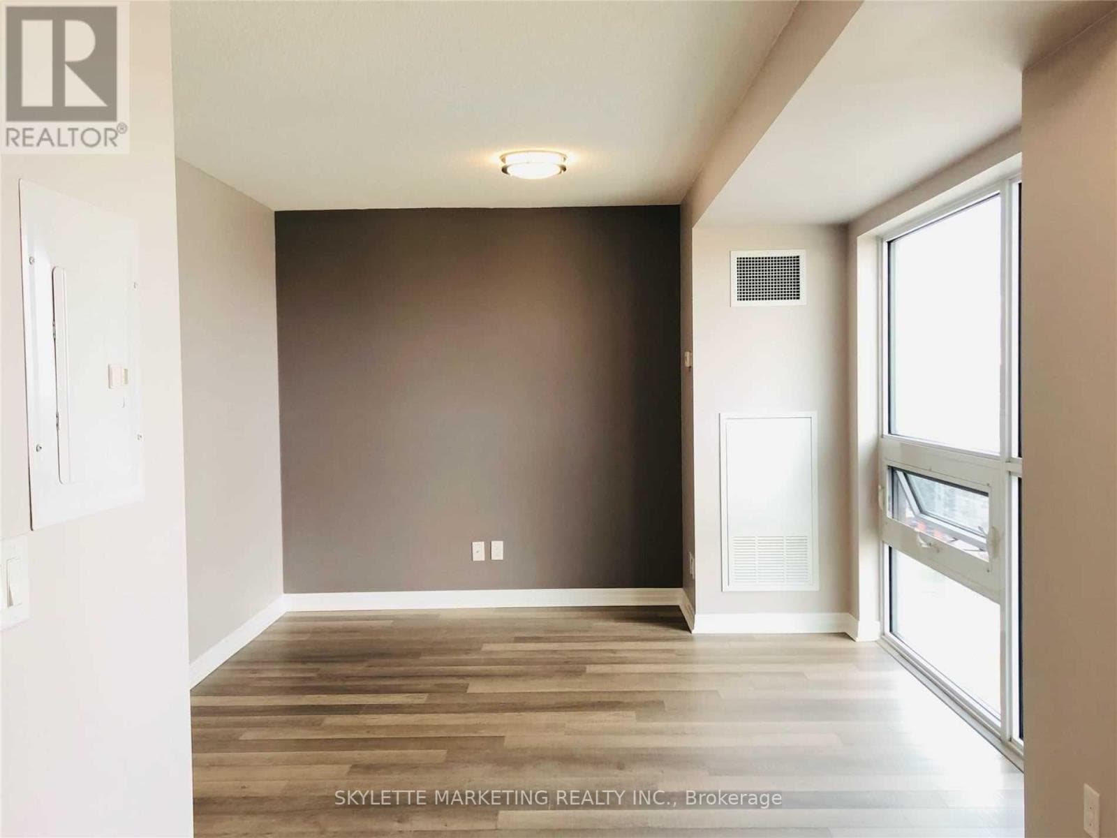 Single Family at 2203- 275 Yorkland Road, Toronto (Henry Farm), Ontario - Photo 5 - RE/MAX Garden City Realty