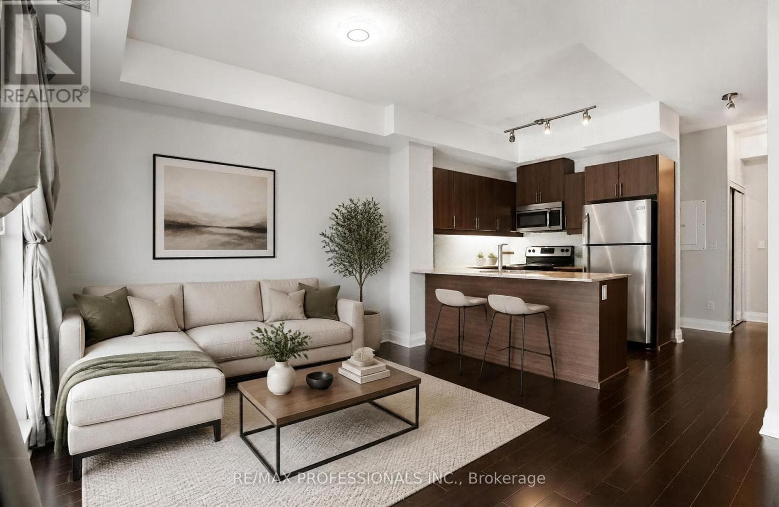 417- 17 Kenaston Gardens