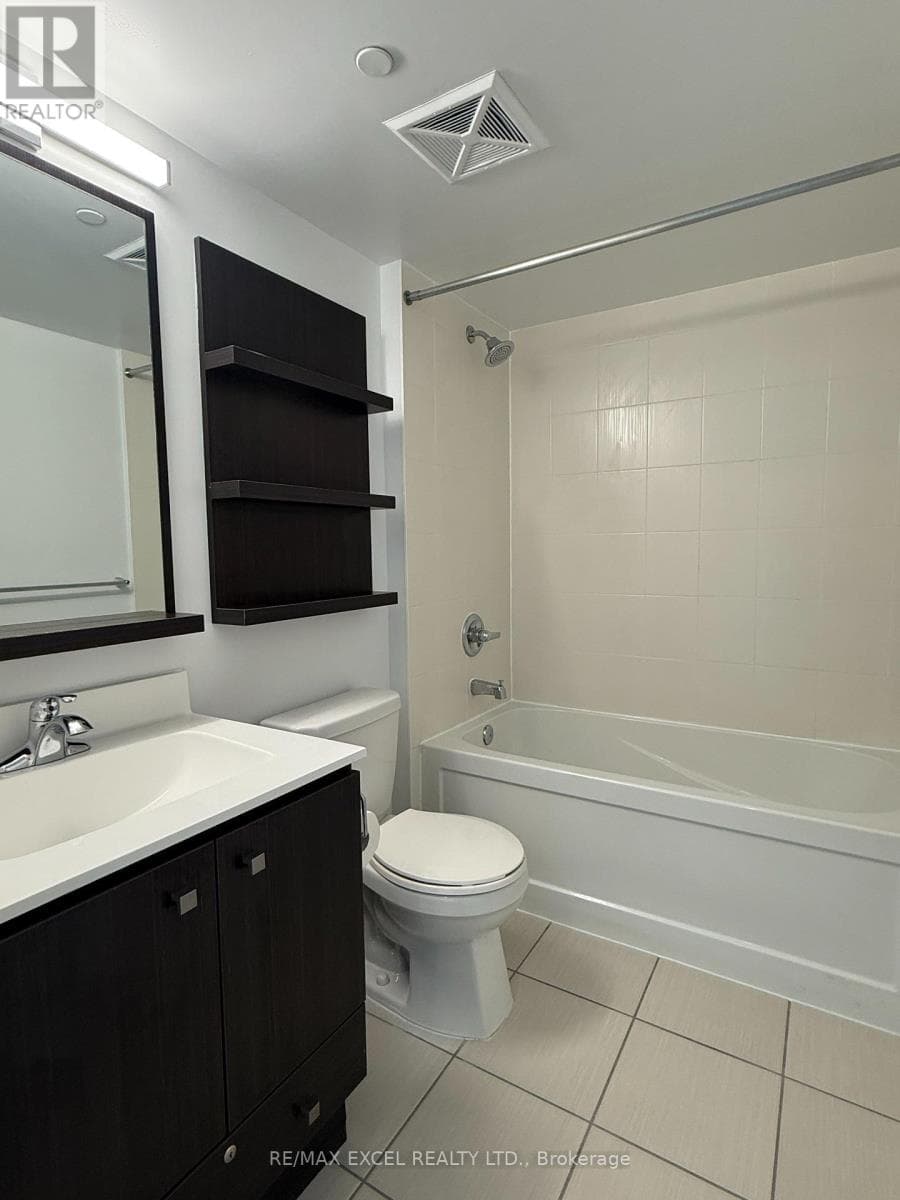 Single Family at 1903- 275 Yorkland Road, Toronto (Henry Farm), Ontario - Photo 6 - RE/MAX Garden City Realty