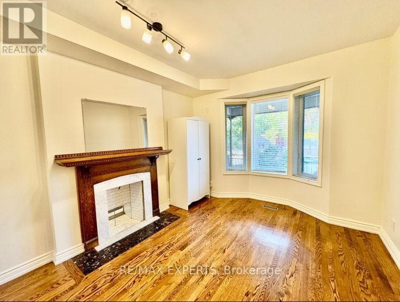 Single Family at MAIN- 721 Carlaw Avenue, Toronto (North Riverdale), Ontario - Photo 8 - RE/MAX Garden City Realty