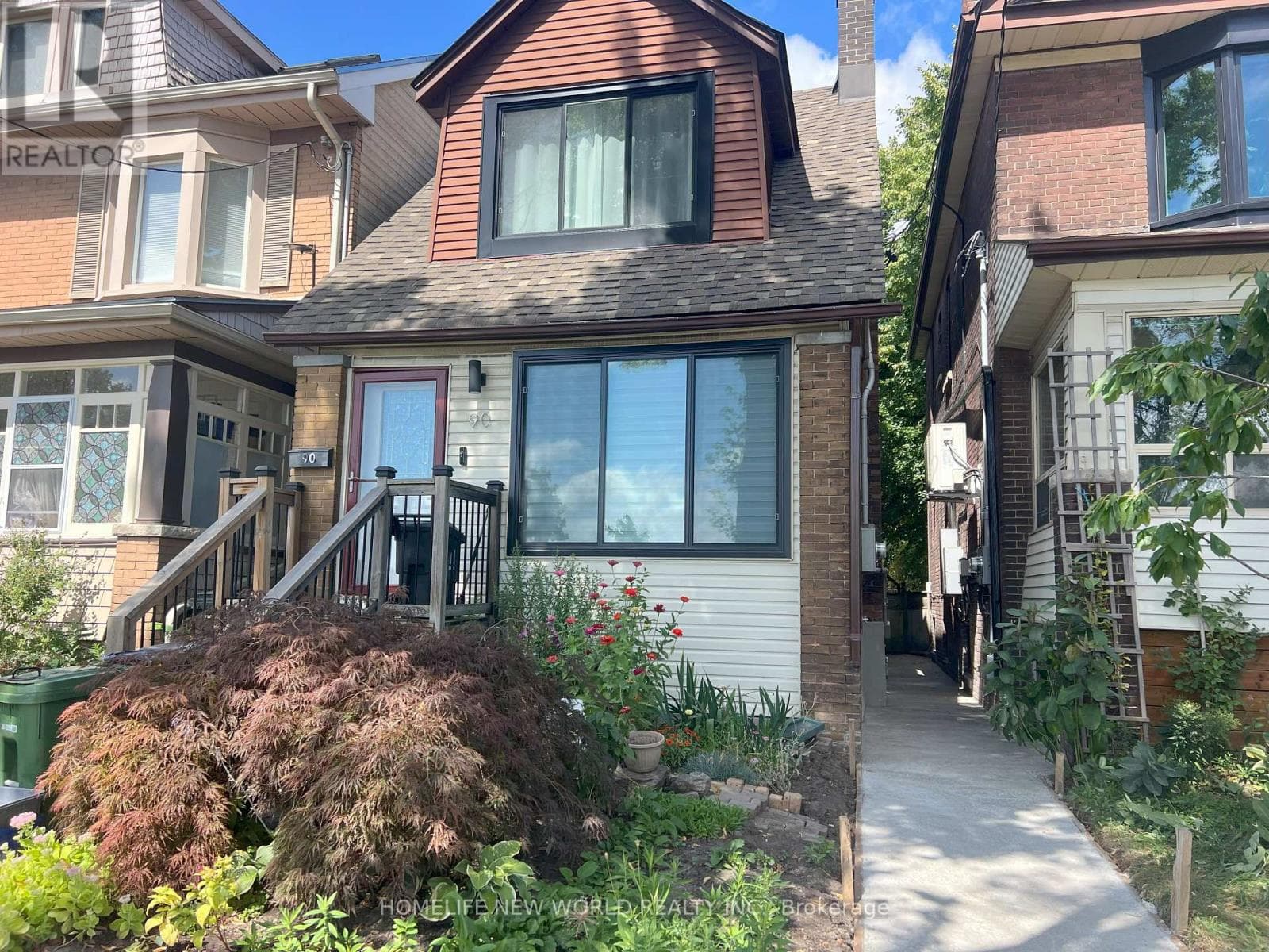 Lower- 90 Oakvale Avenue