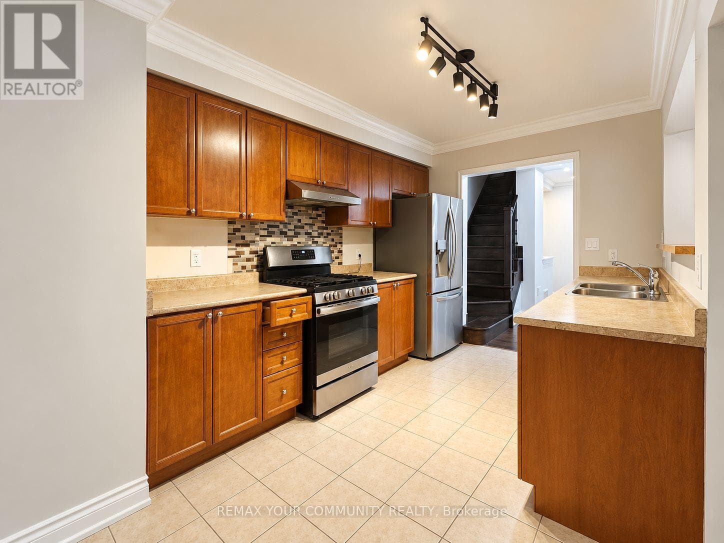 Single Family at 10 Snowgoose Terrace, Toronto (Rouge), Ontario - Photo 2 - RE/MAX Garden City Realty