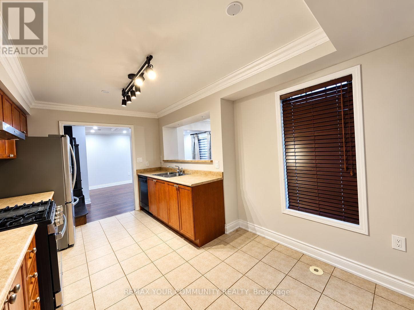 Single Family at 10 Snowgoose Terrace, Toronto (Rouge), Ontario - Photo 3 - RE/MAX Garden City Realty