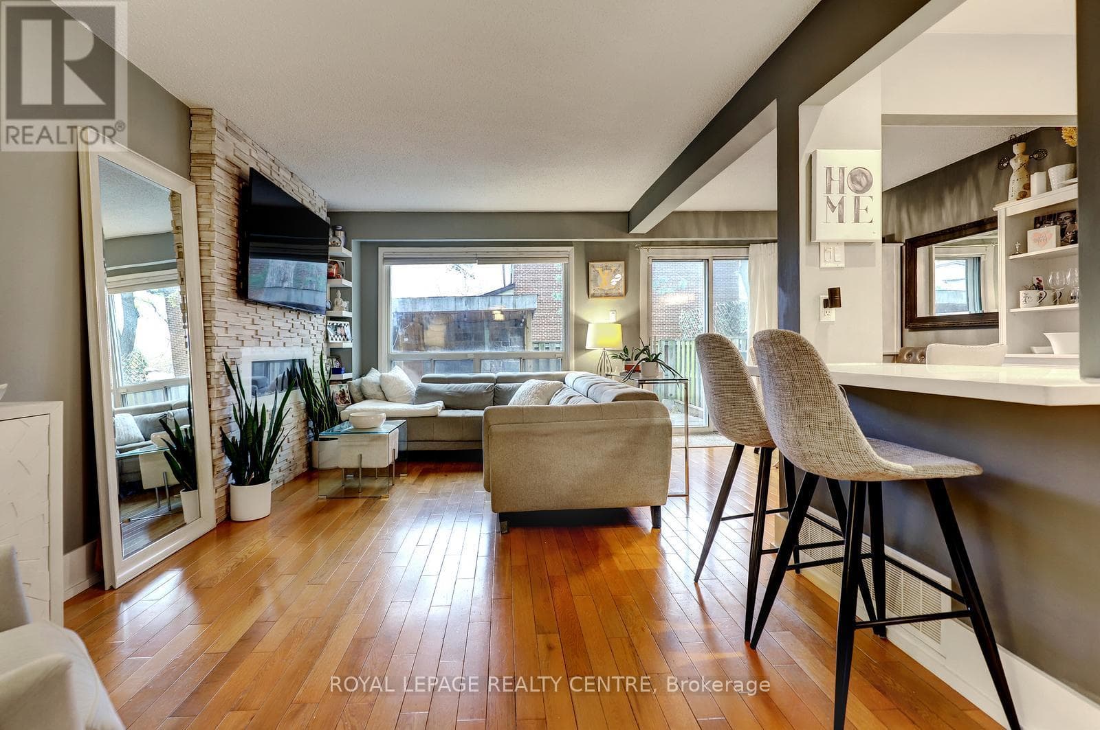 60- 3025 Cedarglen Gate