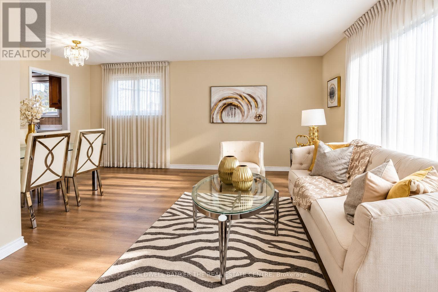 Single Family at #Main- 140 Woodpark Place, Newmarket (Huron Heights-Leslie Valley), Ontario - Photo 6 - RE/MAX Garden City Realty