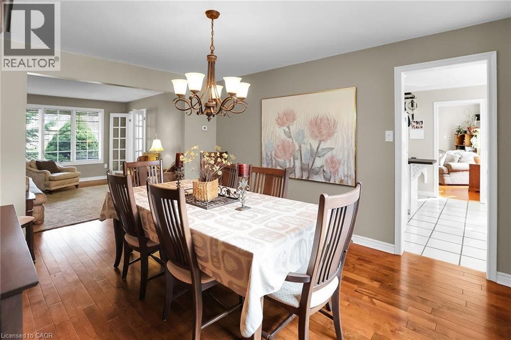 Single Family at 5134 OAKWOOD Avenue, Beamsville, Ontario - Photo 8 - RE/MAX Garden City Realty