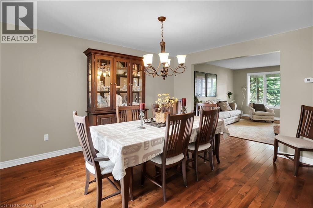 Single Family at 5134 OAKWOOD Avenue, Beamsville, Ontario - Photo 7 - RE/MAX Garden City Realty