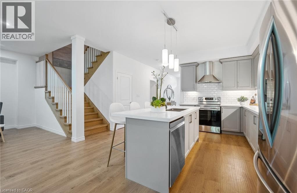 Single Family at 5691 CHURCH'S Lane, Niagara Falls, Ontario - Photo 8 - RE/MAX Garden City Realty