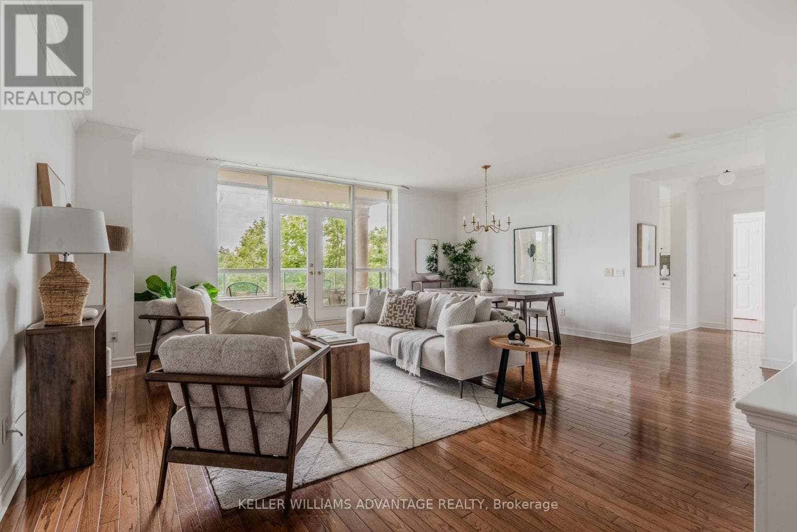 Single Family at 321- 9 Boardwalk Drive, Toronto (The Beaches), Ontario - Photo 2 - RE/MAX Garden City Realty