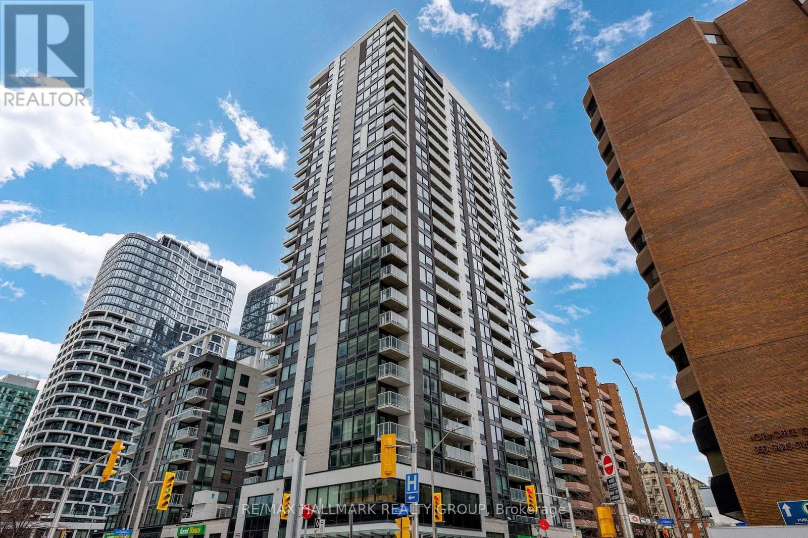 2604- 340 Queen Street