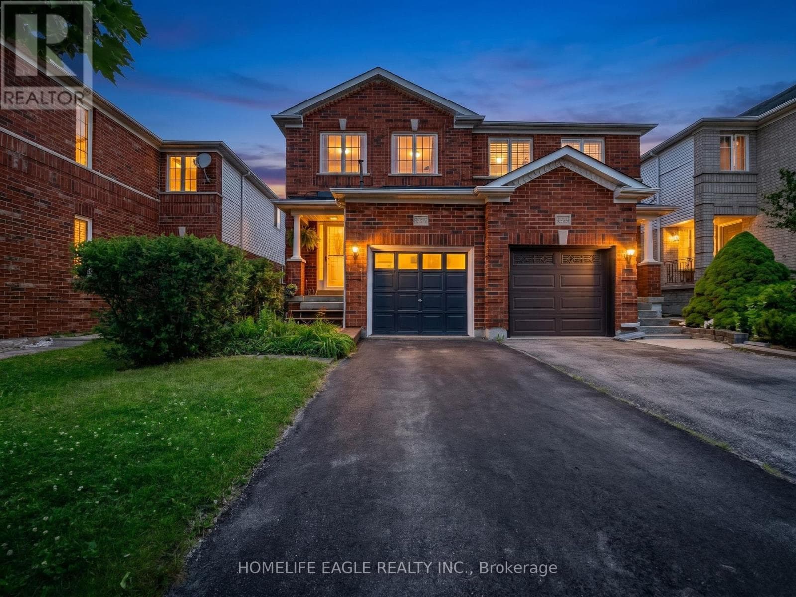 479 Heddle Crescent